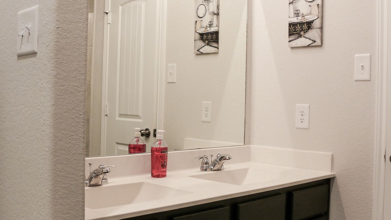 Photo of Bathroom in Spring