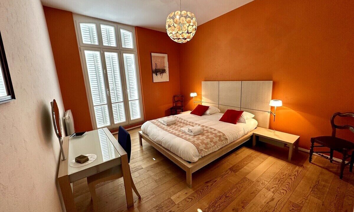 Photo of Bedroom in Reims City Centre