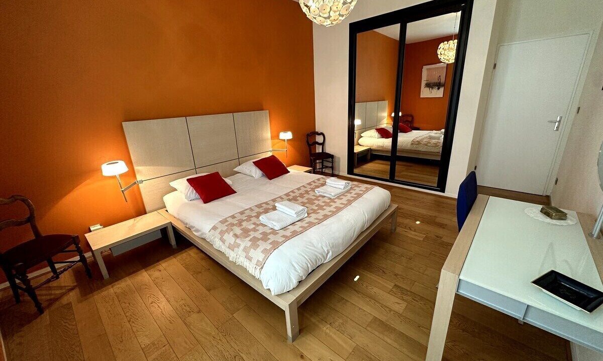 Photo of Bedroom in Reims City Centre
