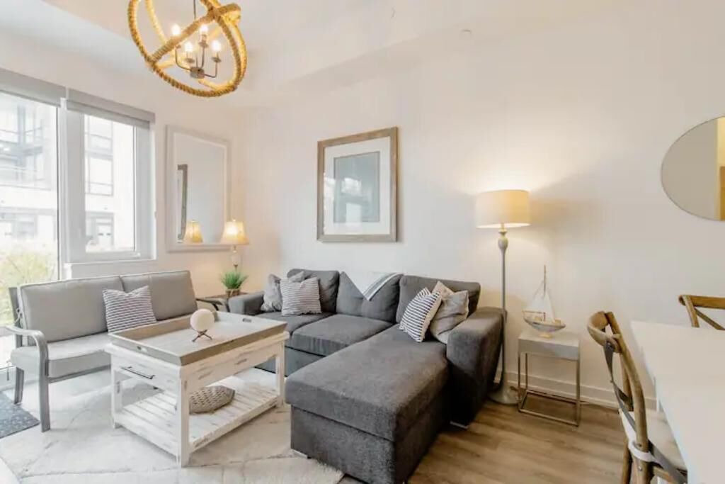 Photo of Livingroom in Big Bay Point