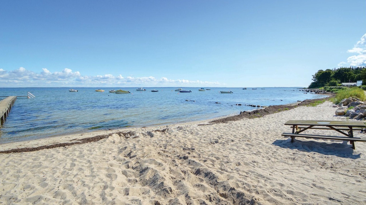 Photo of Others in Flovt Strand