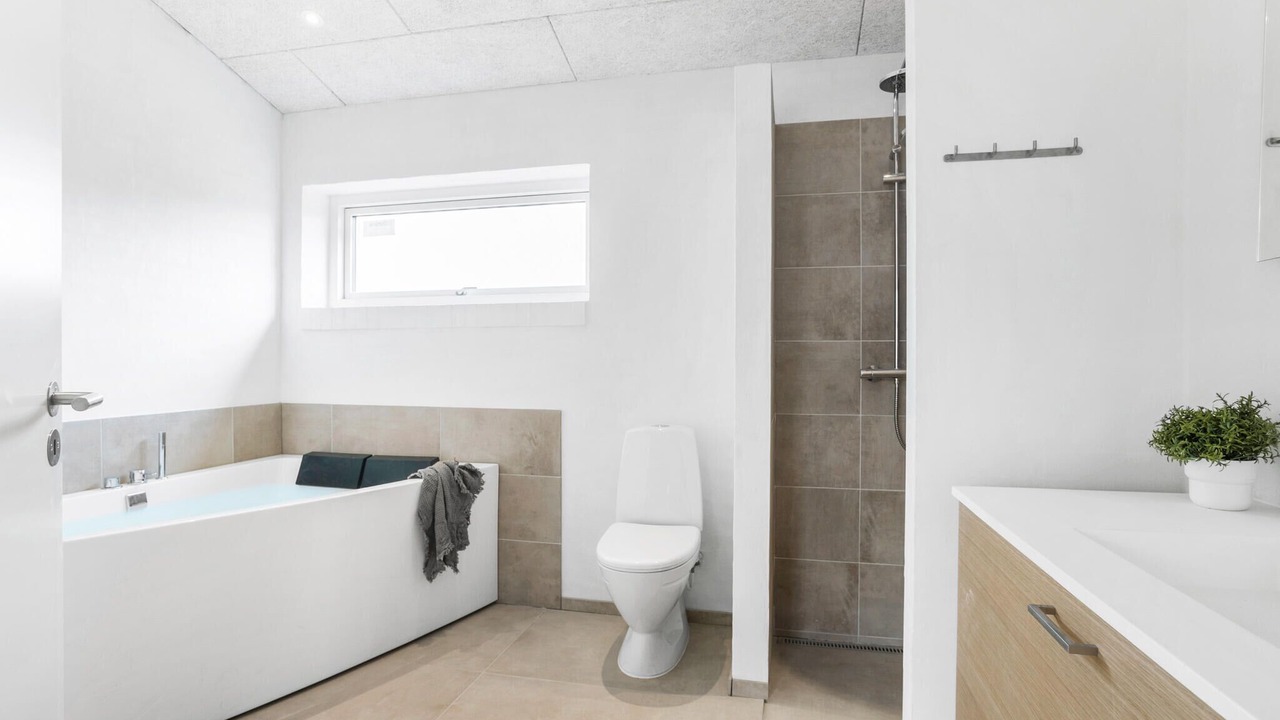 Photo of Bathroom in Flovt Strand