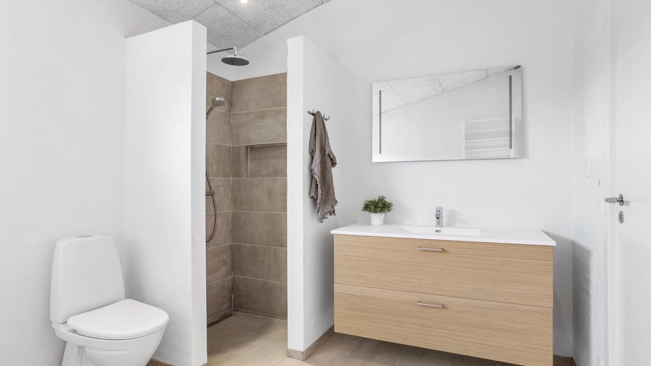Photo of Bathroom in Flovt Strand