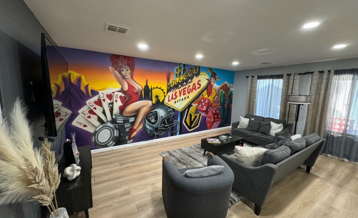 Photo of Livingroom in Enterprise