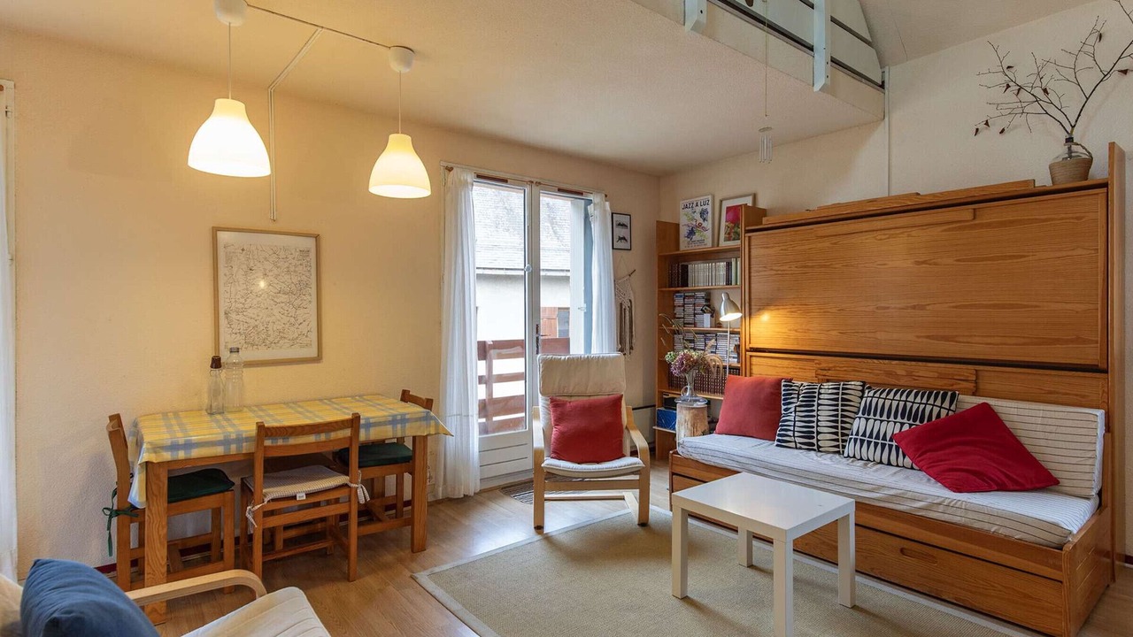 Photo of Livingroom in Esquieze-Sere