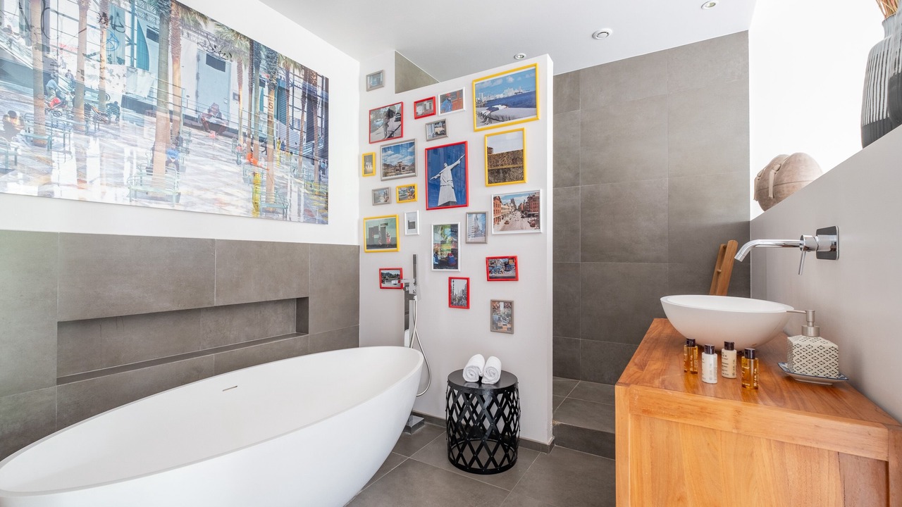 Photo of Bathroom in Parchamp–Albert Kahn