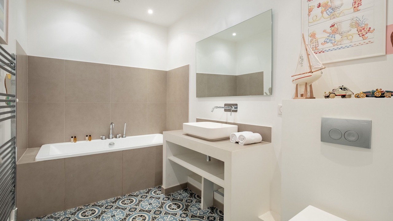 Photo of Bathroom in Parchamp–Albert Kahn