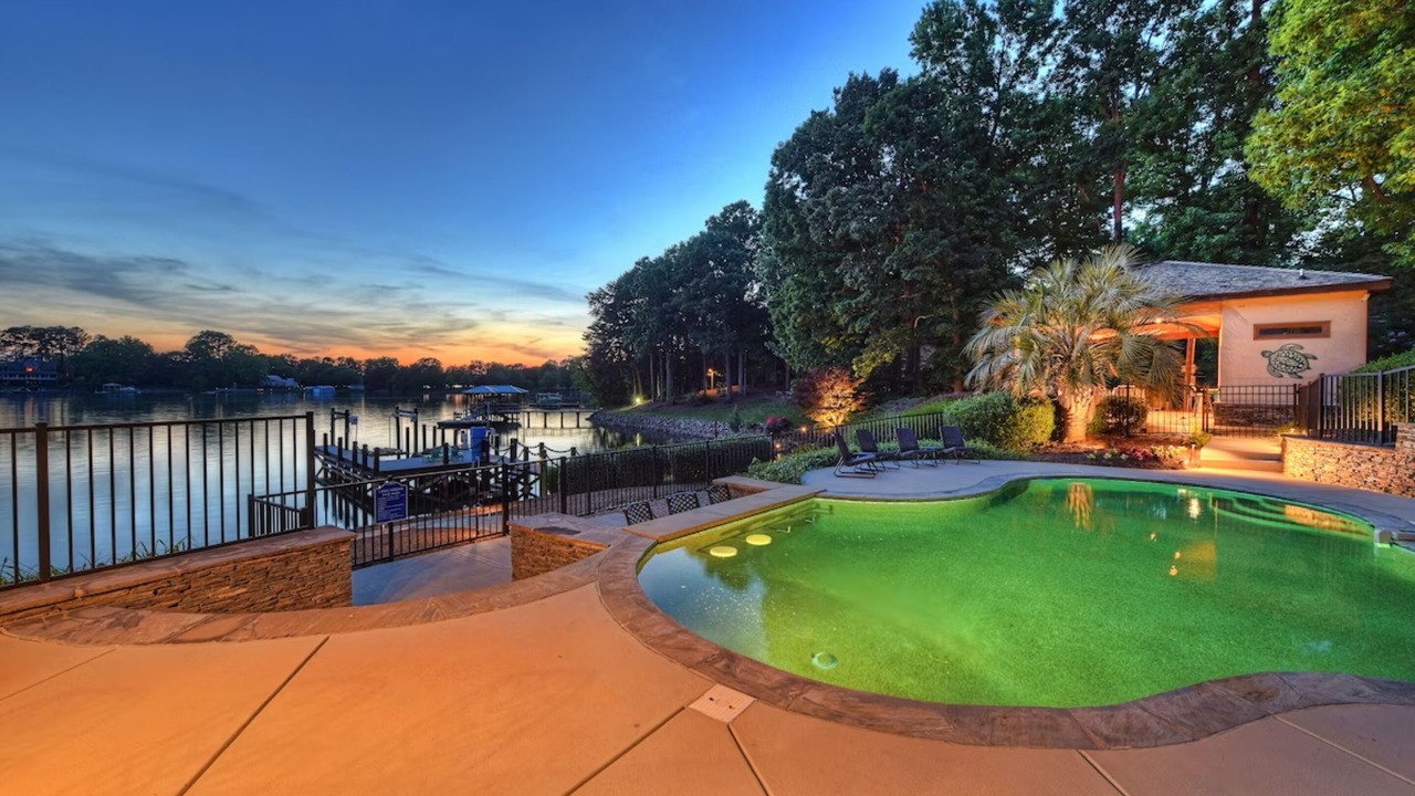 Photo of Outdoor in Mayhew