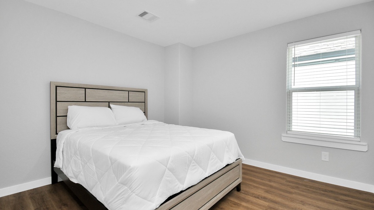 Photo of Bedroom in Northeast Houston