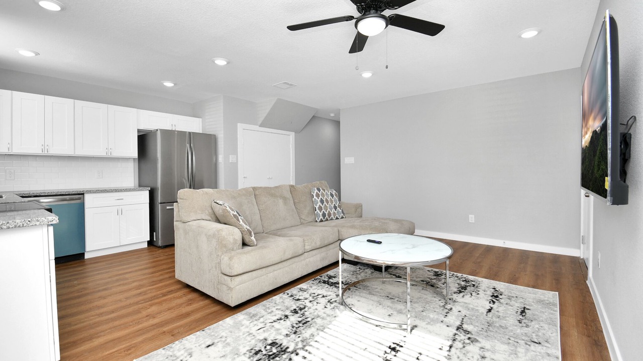 Photo of Livingroom in Northeast Houston