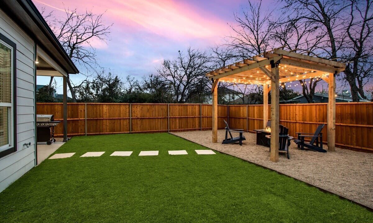 Photo of Outdoor in West Dallas