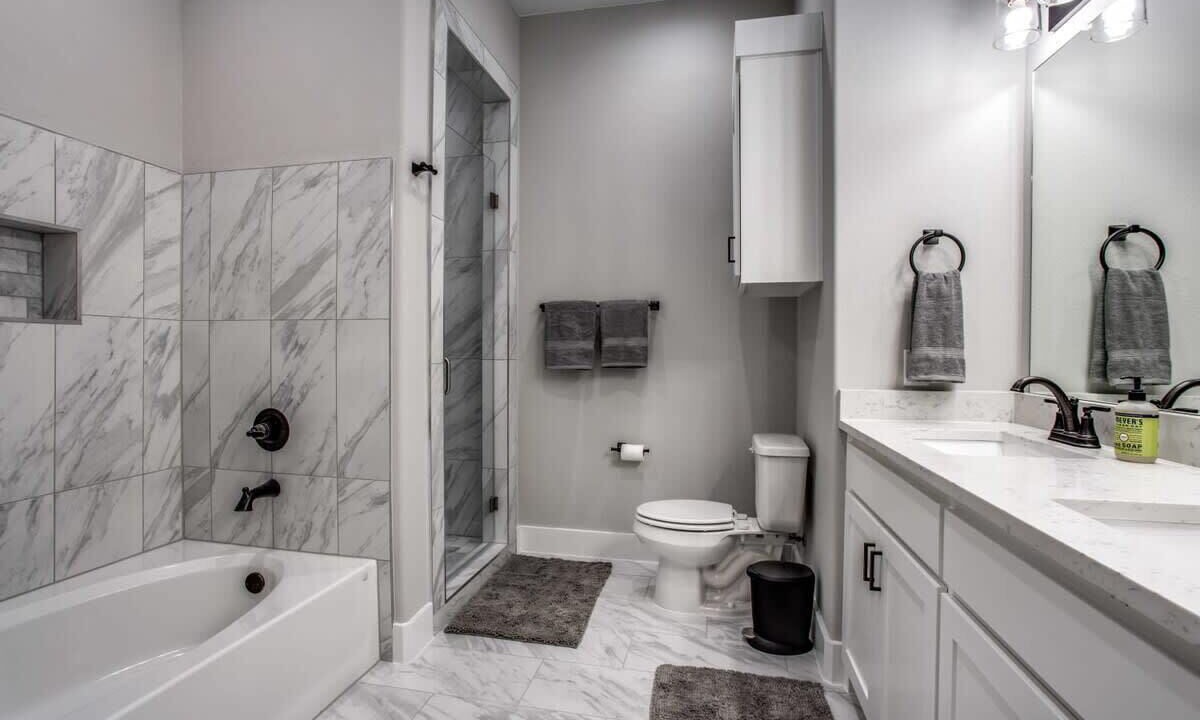 Photo of Bathroom in West Dallas