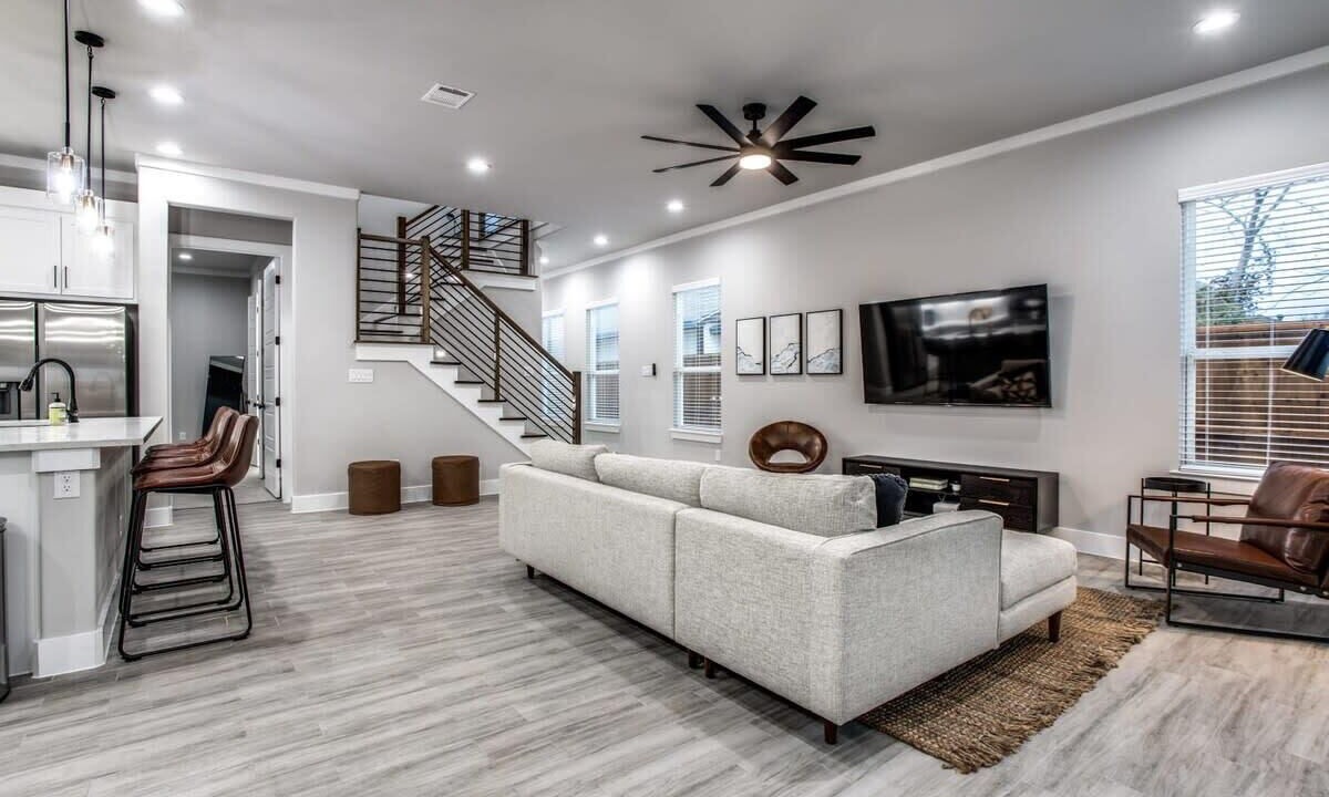 Photo of Livingroom in West Dallas