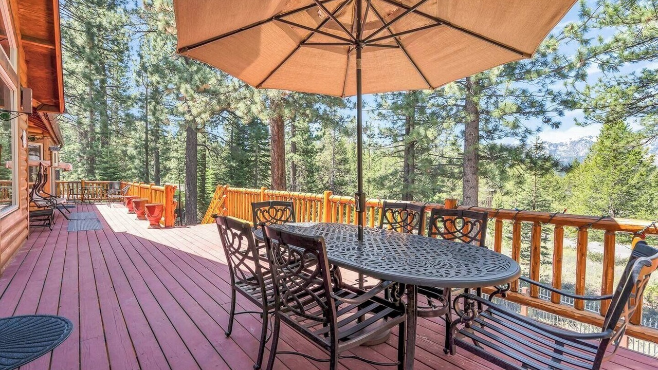 Photo of Outdoor in Country Club Estates