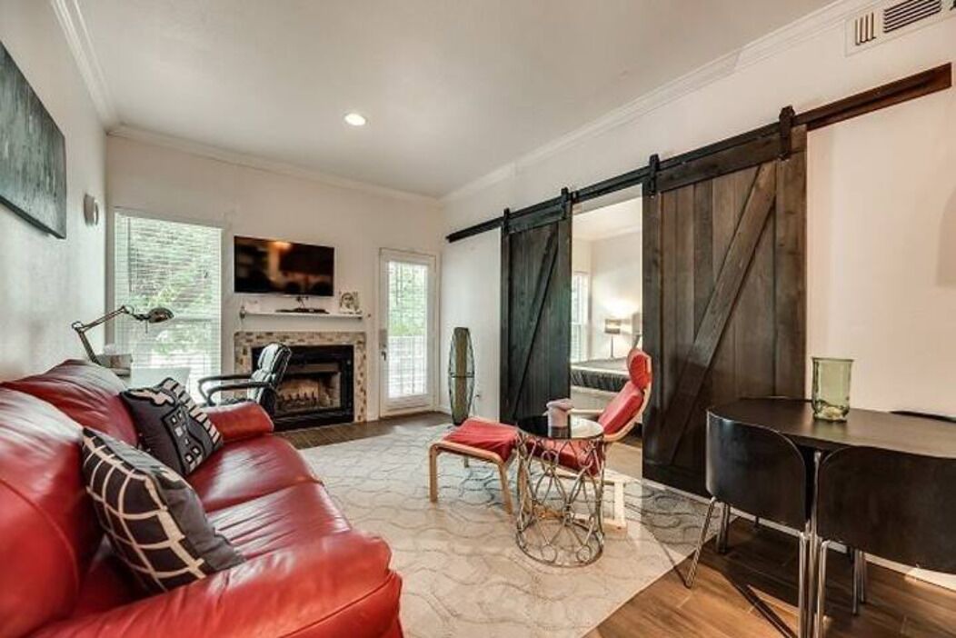 Photo of Livingroom in Irving