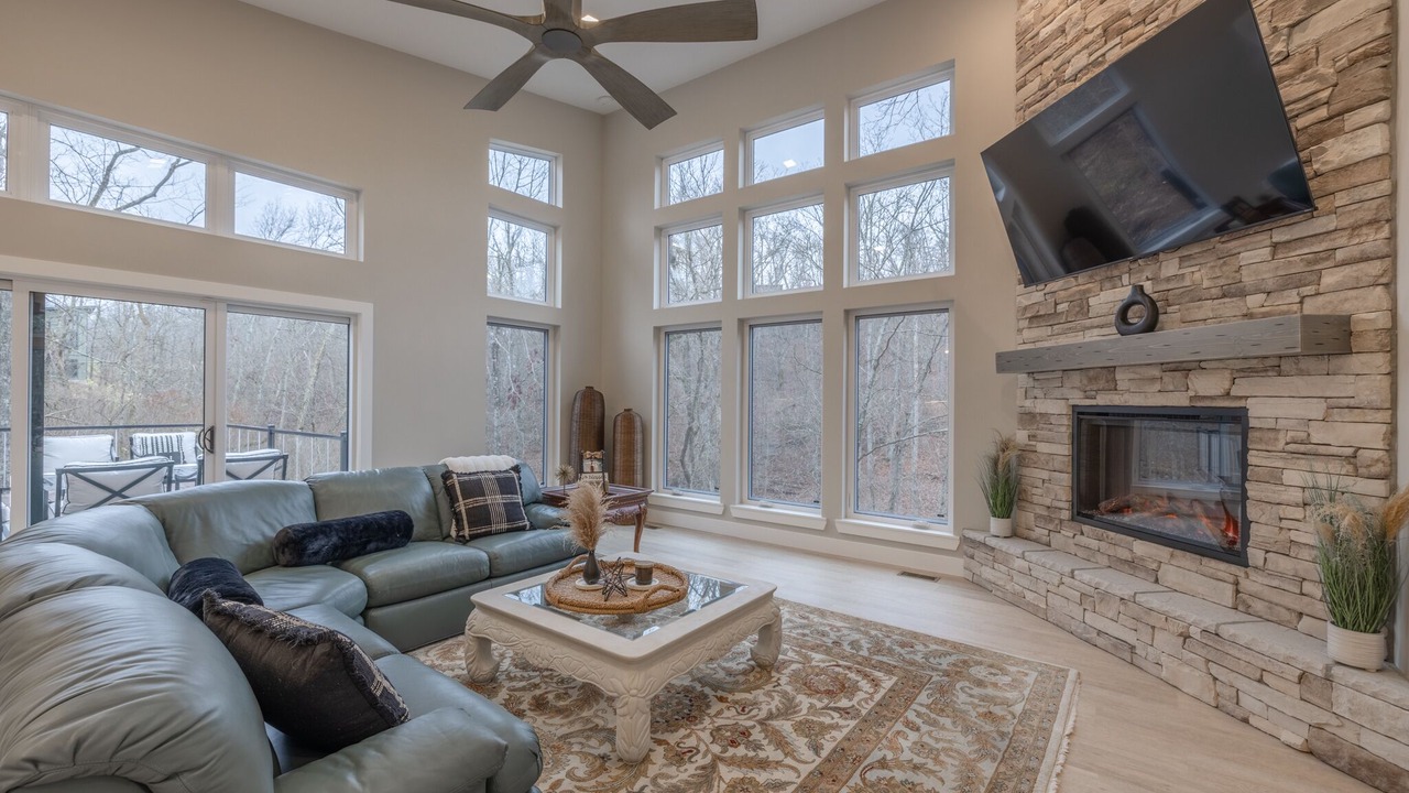 Photo of Livingroom in Innsbrook