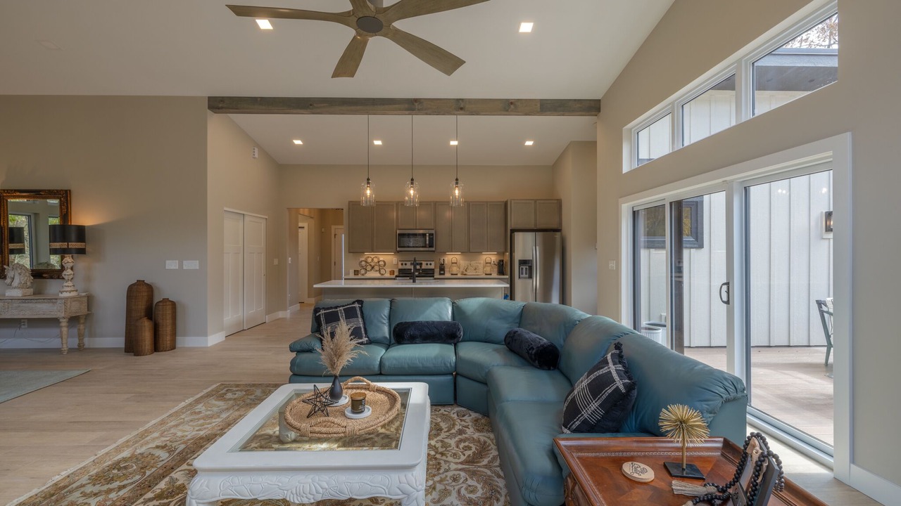 Photo of Livingroom in Innsbrook