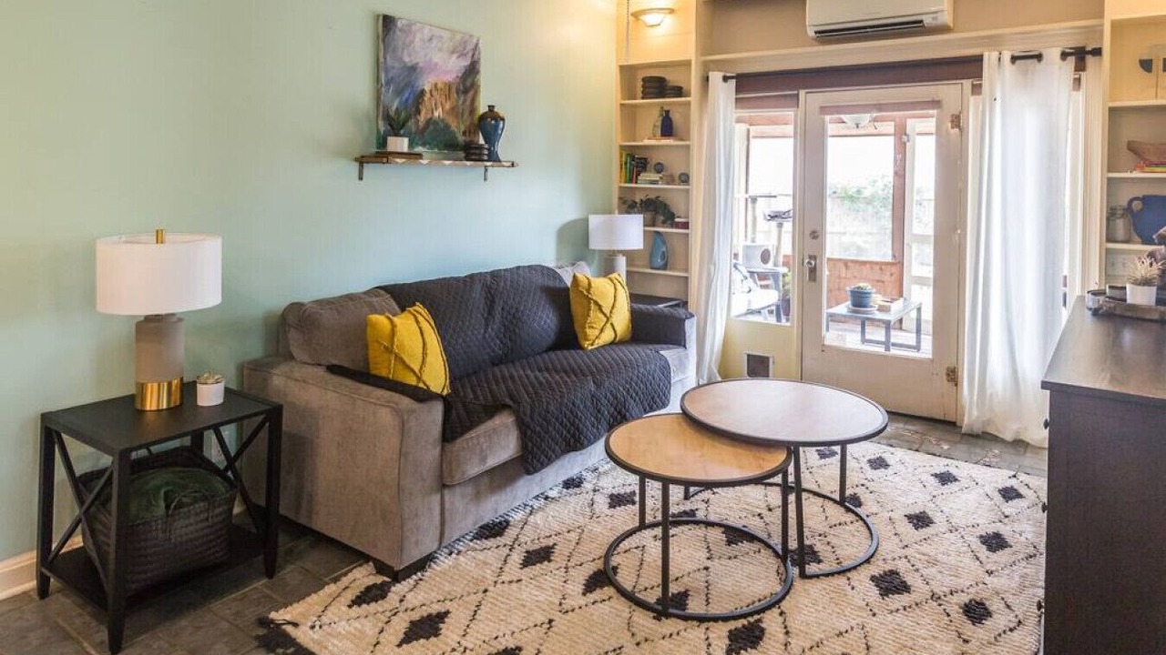 Photo of Livingroom in Maple Ridge