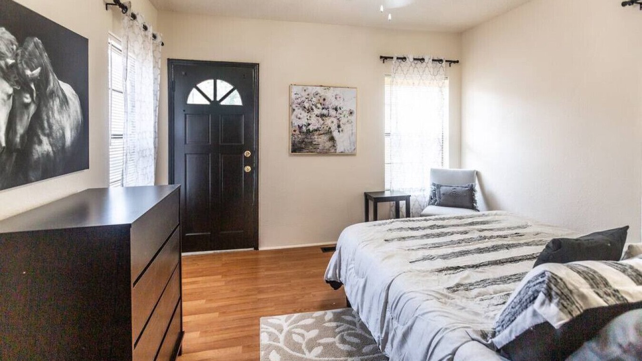Photo of Bedroom in Maple Ridge