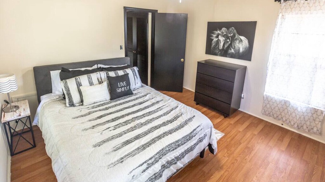 Photo of Bedroom in Maple Ridge
