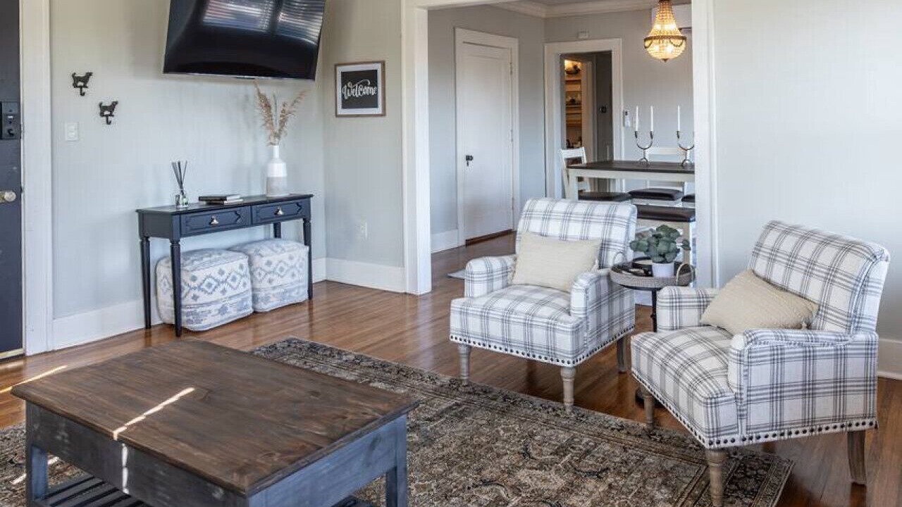 Photo of Livingroom in Maple Ridge