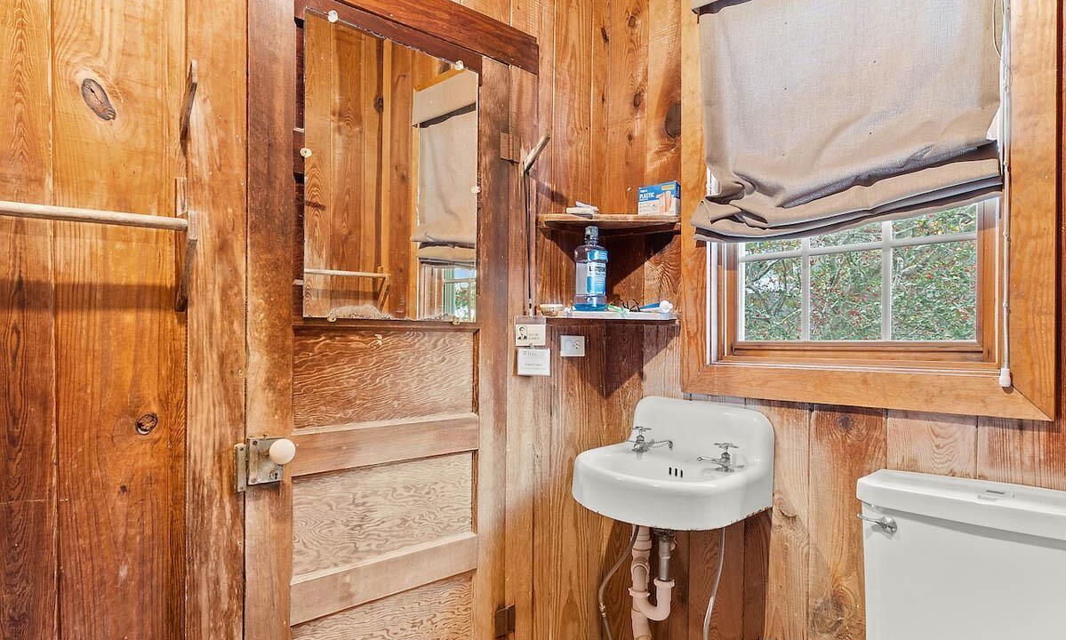 Photo of Bathroom in Pawleys Island