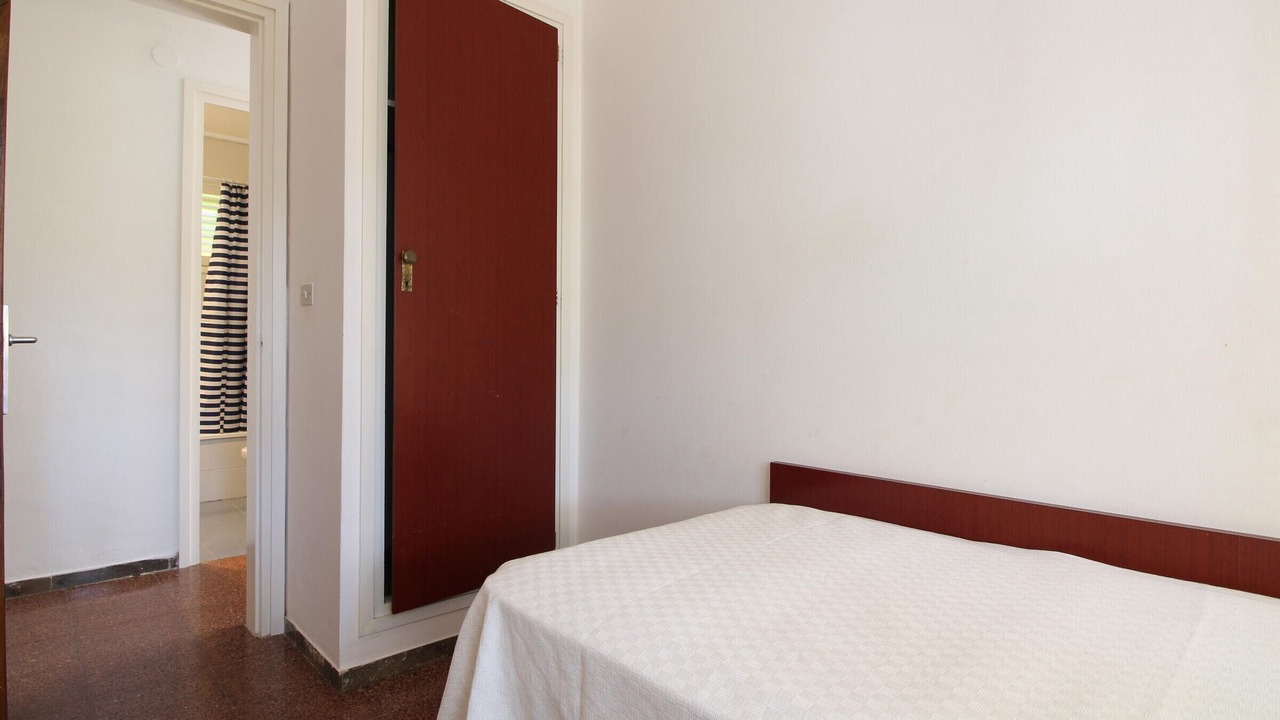 Photo of Bedroom in Llanca
