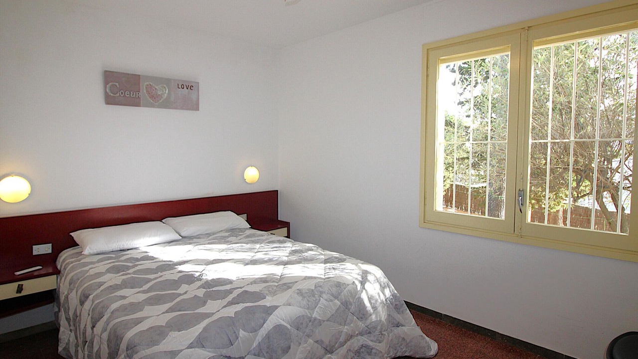 Photo of Bedroom in Llanca