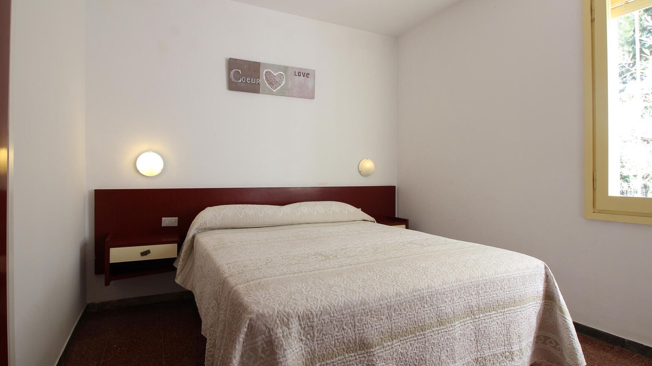 Photo of Bedroom in Llanca