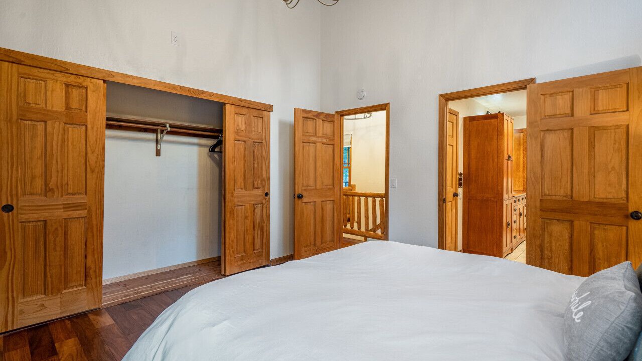Photo of Bedroom in Kingswood Estates