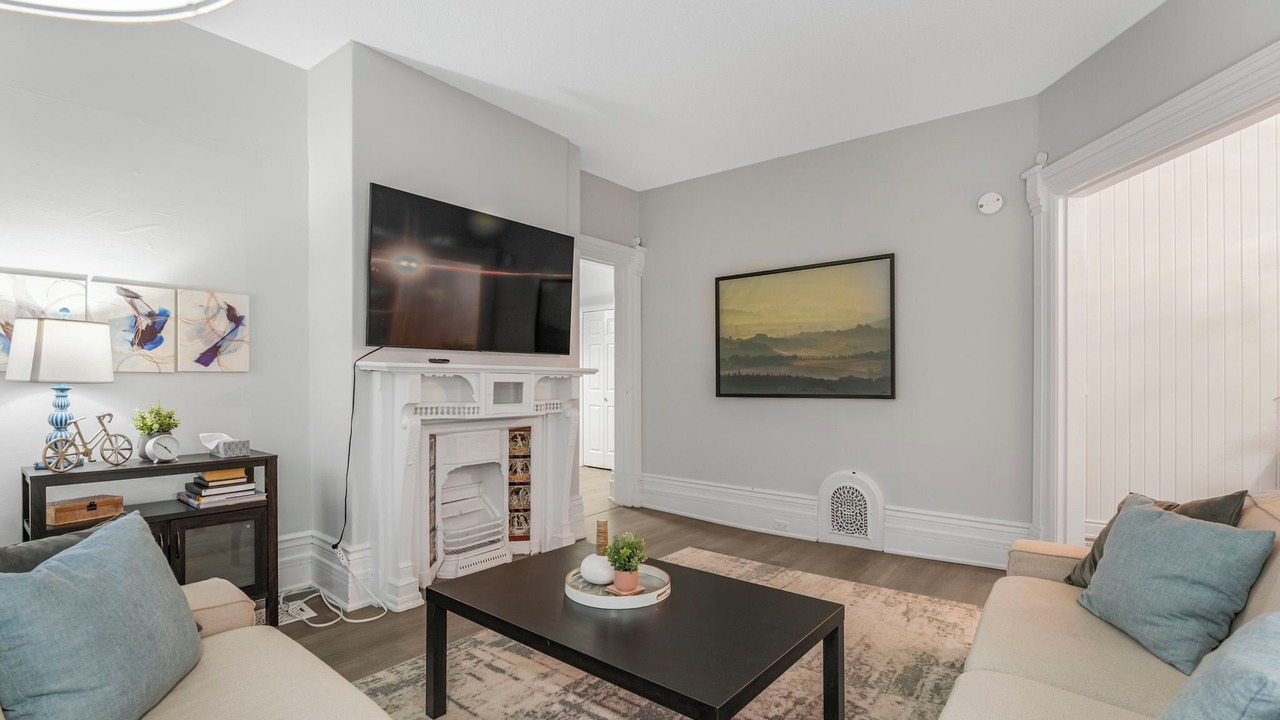 Photo of Livingroom in Barrie
