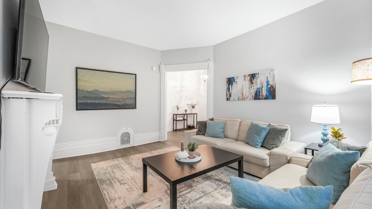 Photo of Livingroom in Barrie