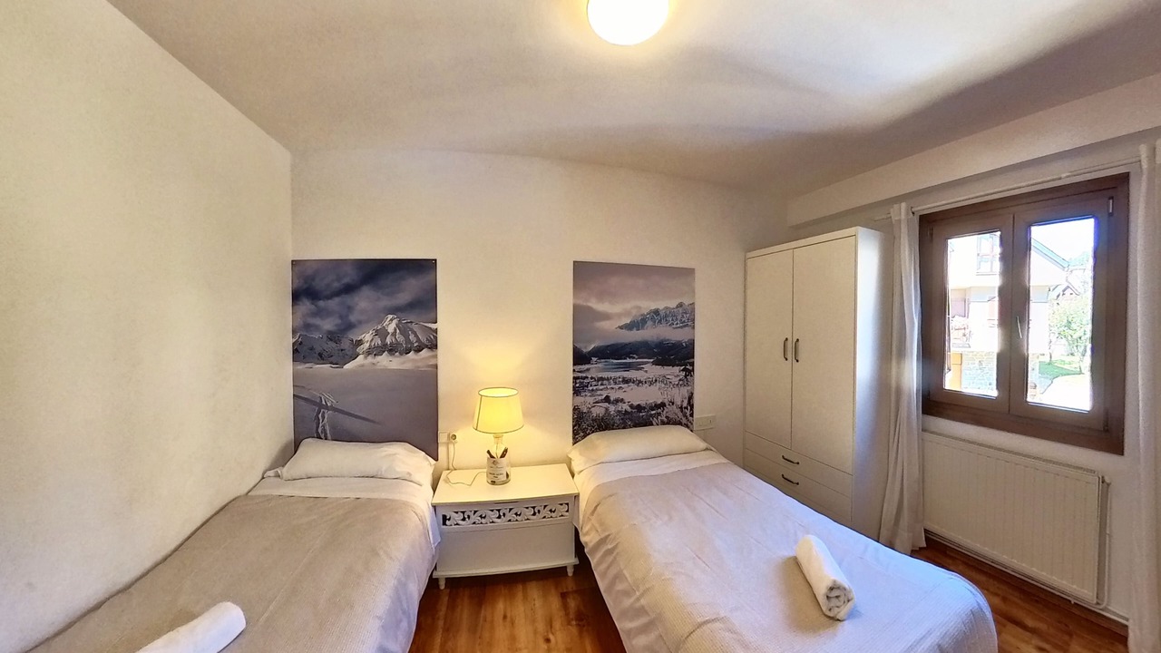 Photo of Bedroom in Panticosa
