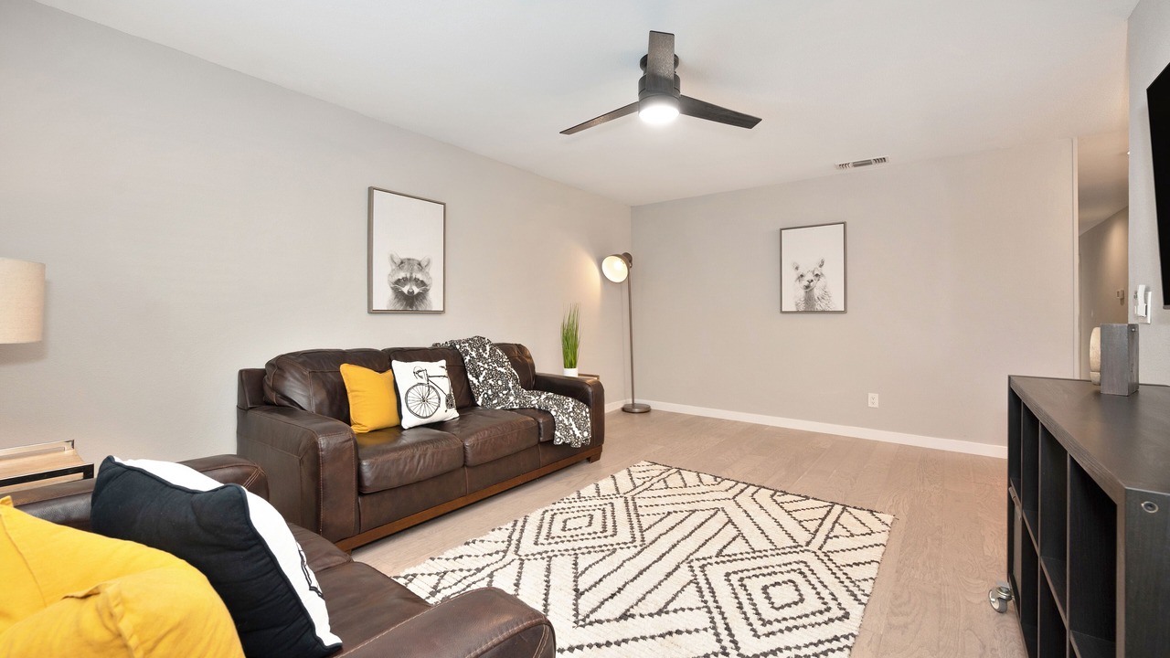 Photo of Livingroom in Sacramento