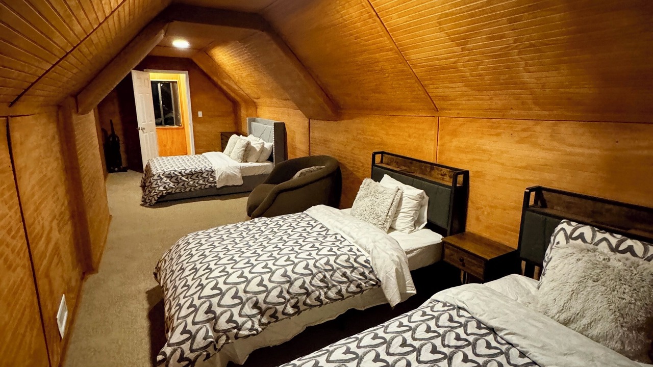 Photo of Bedroom in Echo Lake