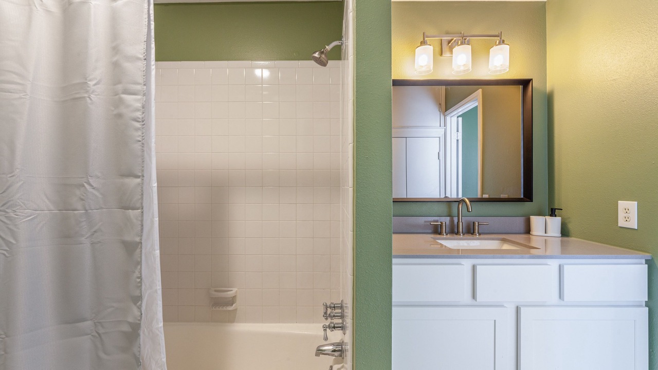 Photo of Bathroom in Oak Lawn