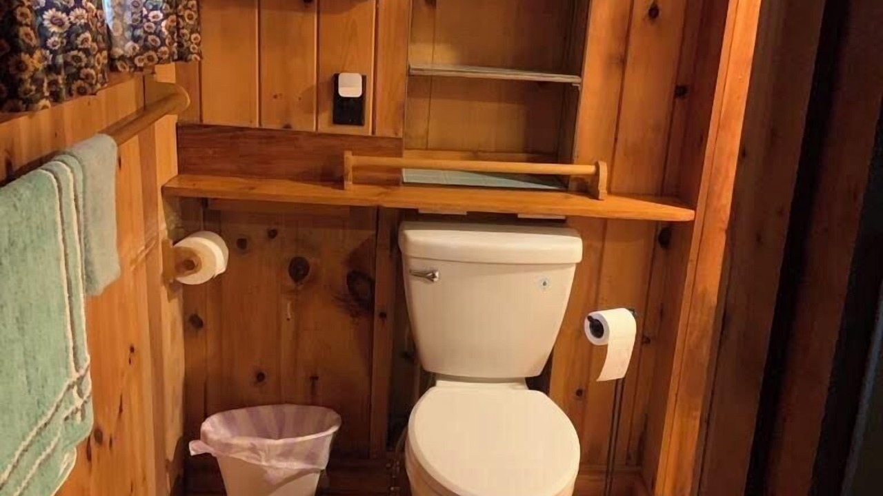 Photo of Bathroom in Naples