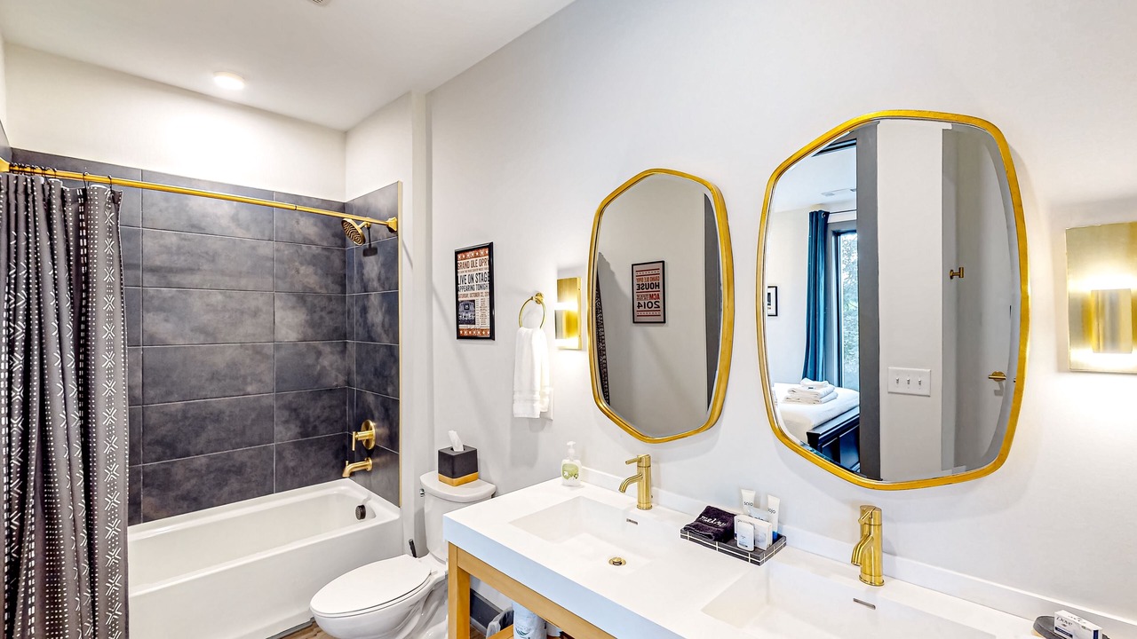 Photo of Bathroom in Rolling Mill Hill