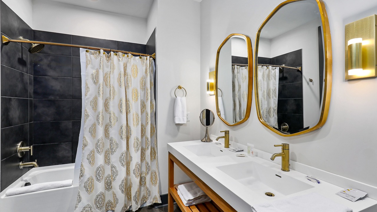 Photo of Bathroom in Rolling Mill Hill