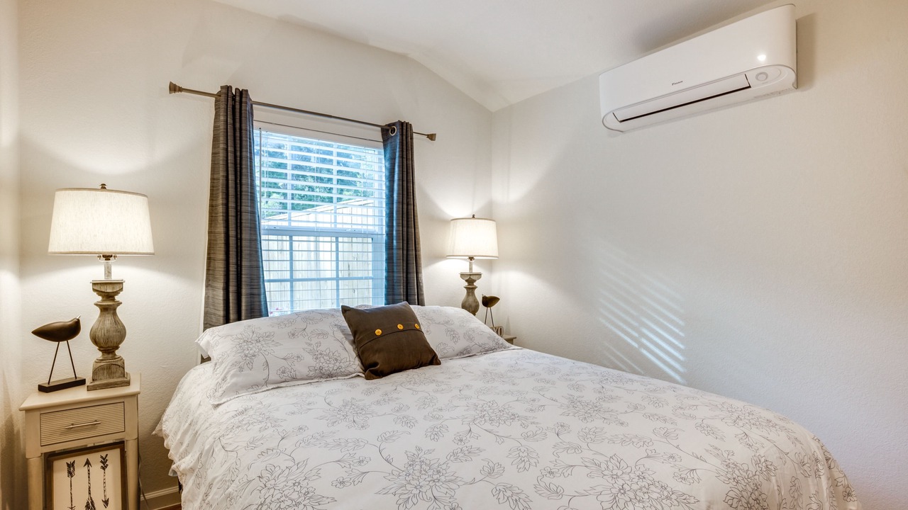 Photo of Bedroom in Montgomery