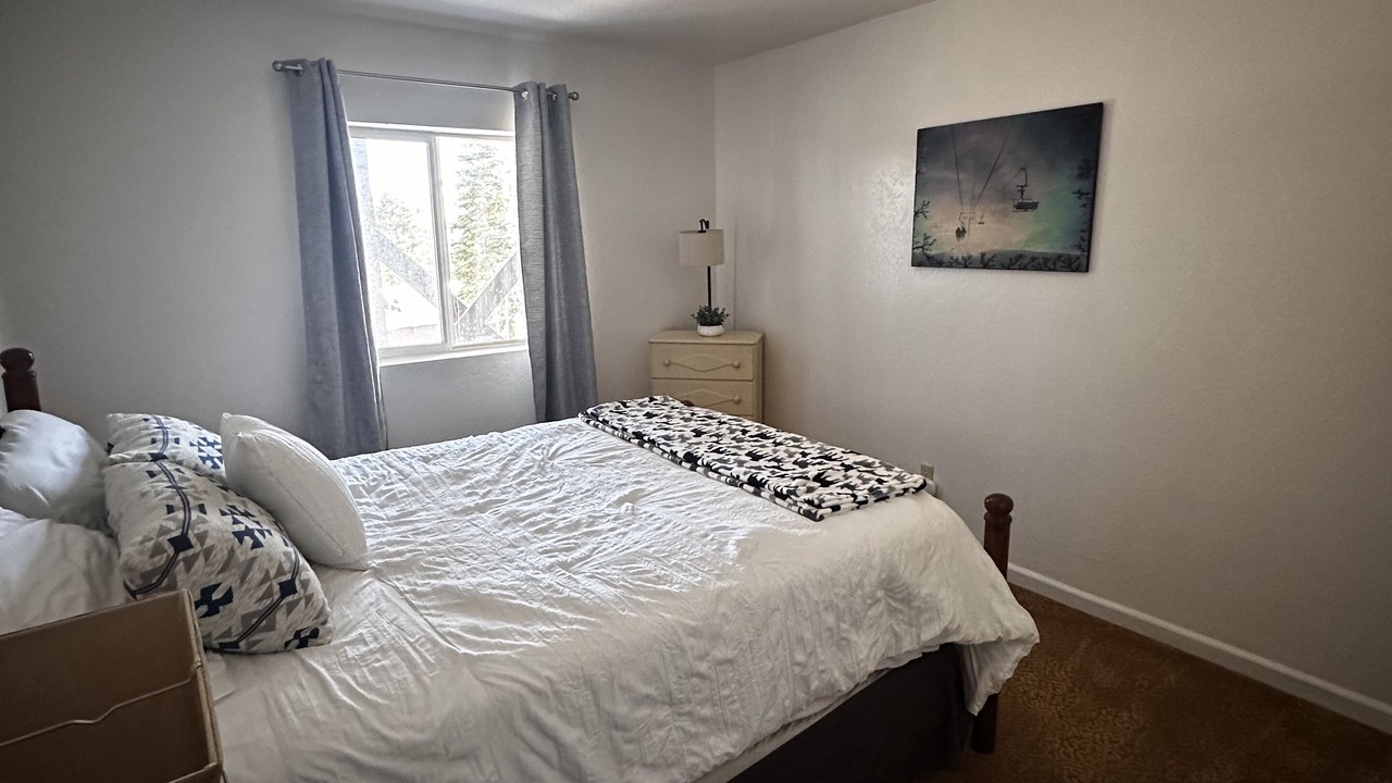 Photo of Bedroom in Tahoe Village