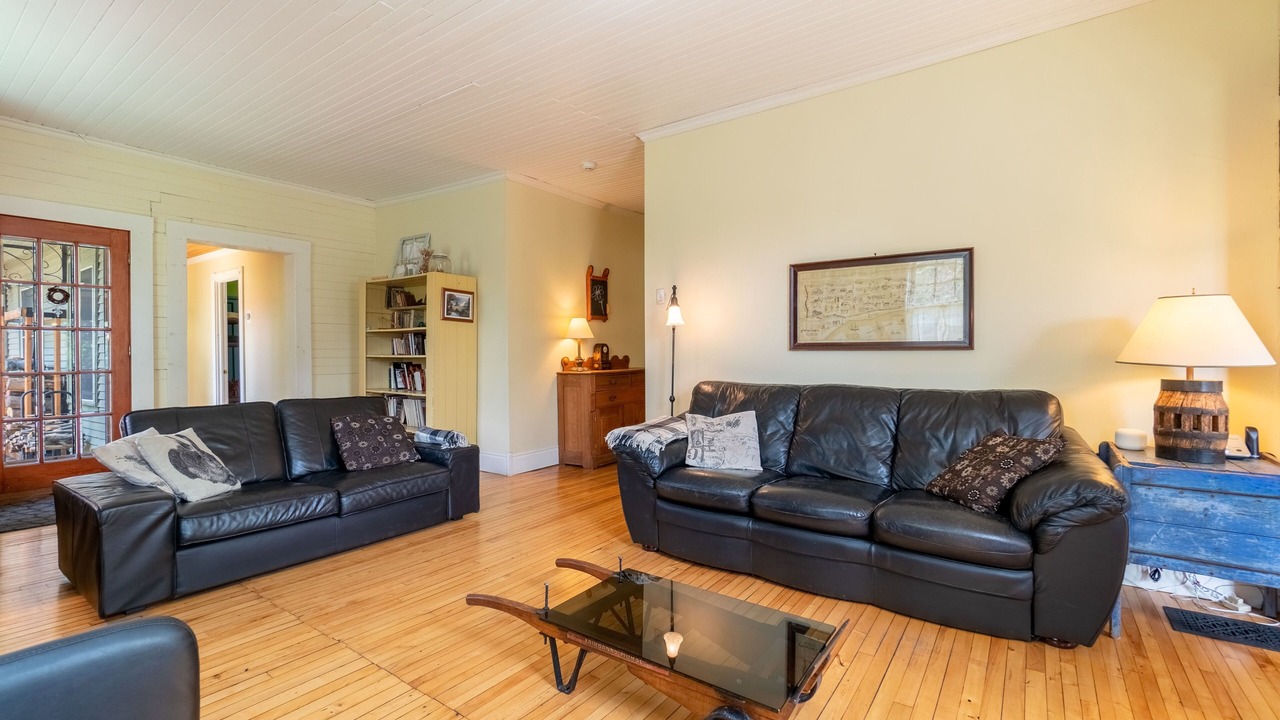 Photo of Livingroom in Lac-Brome