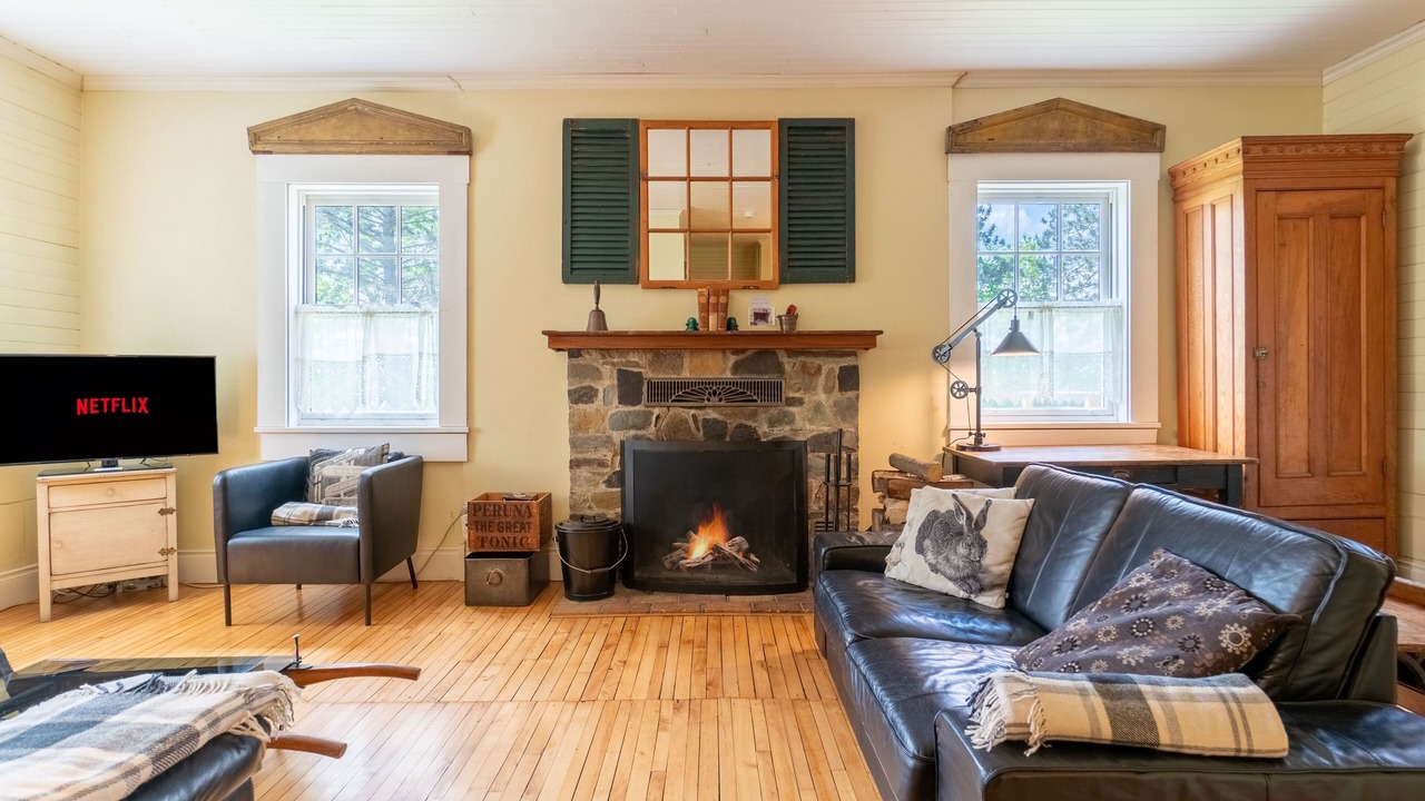 Photo of Livingroom in Lac-Brome