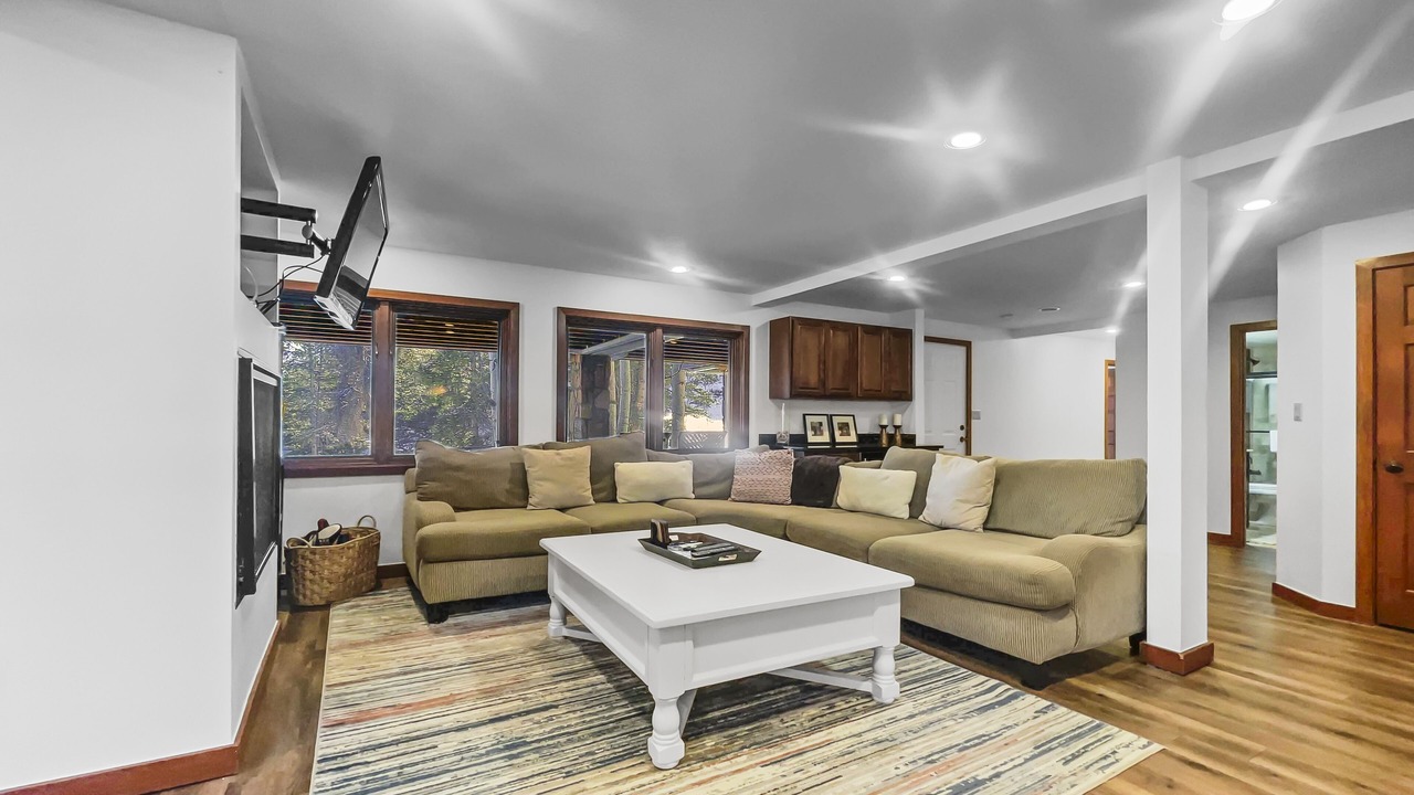 Photo of Livingroom in Dillon