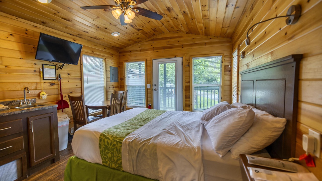 Photo of Livingroom in Dickerson Run