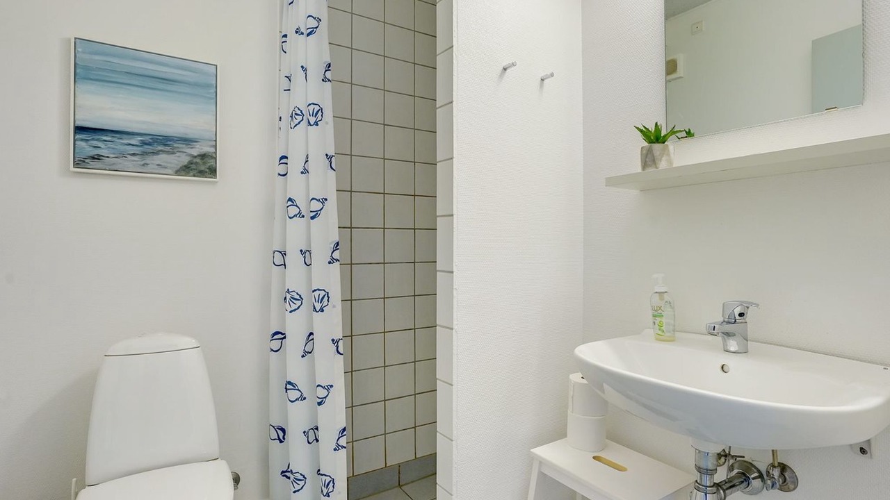 Photo of Bathroom in Emmerlev