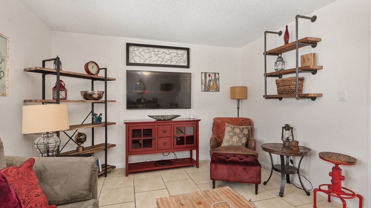 Photo of Livingroom in Melbourne Beach