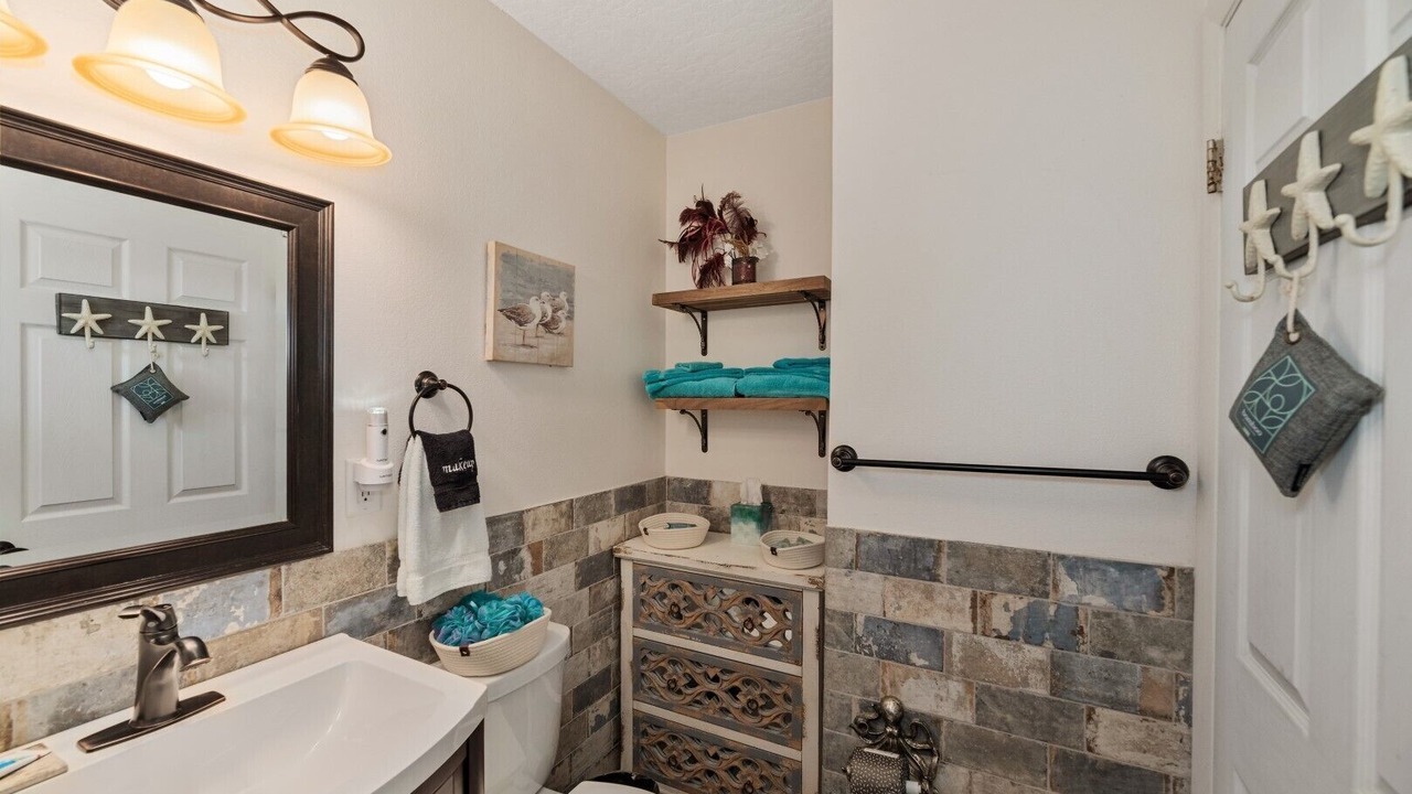 Photo of Bathroom in Melbourne Beach