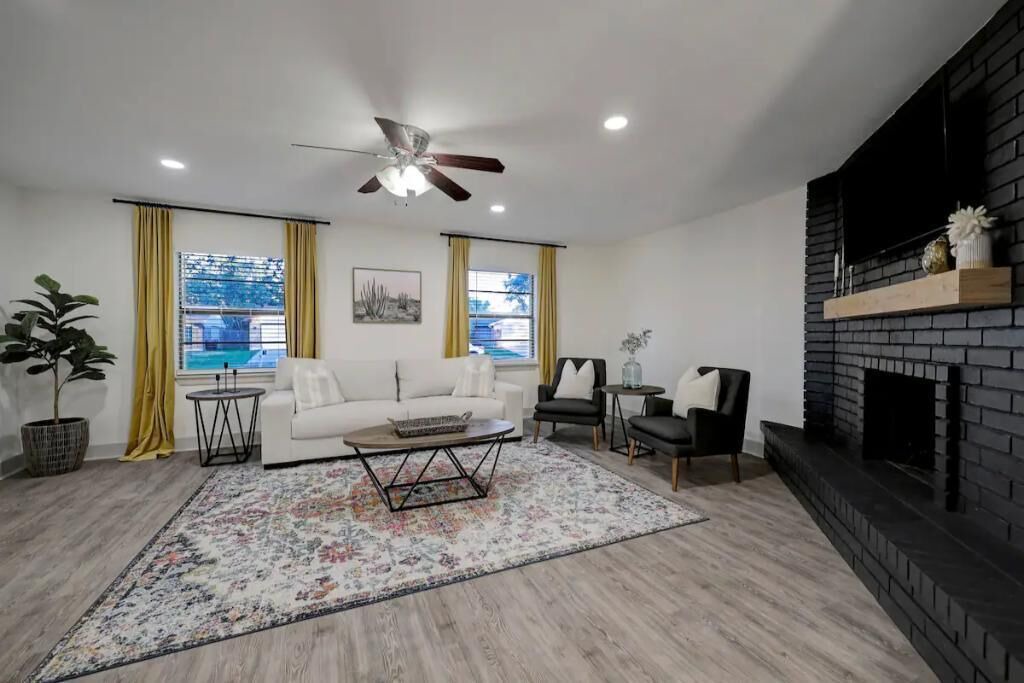Photo of Livingroom in Sugar Land