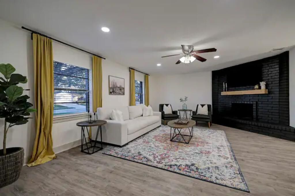 Photo of Livingroom in Sugar Land